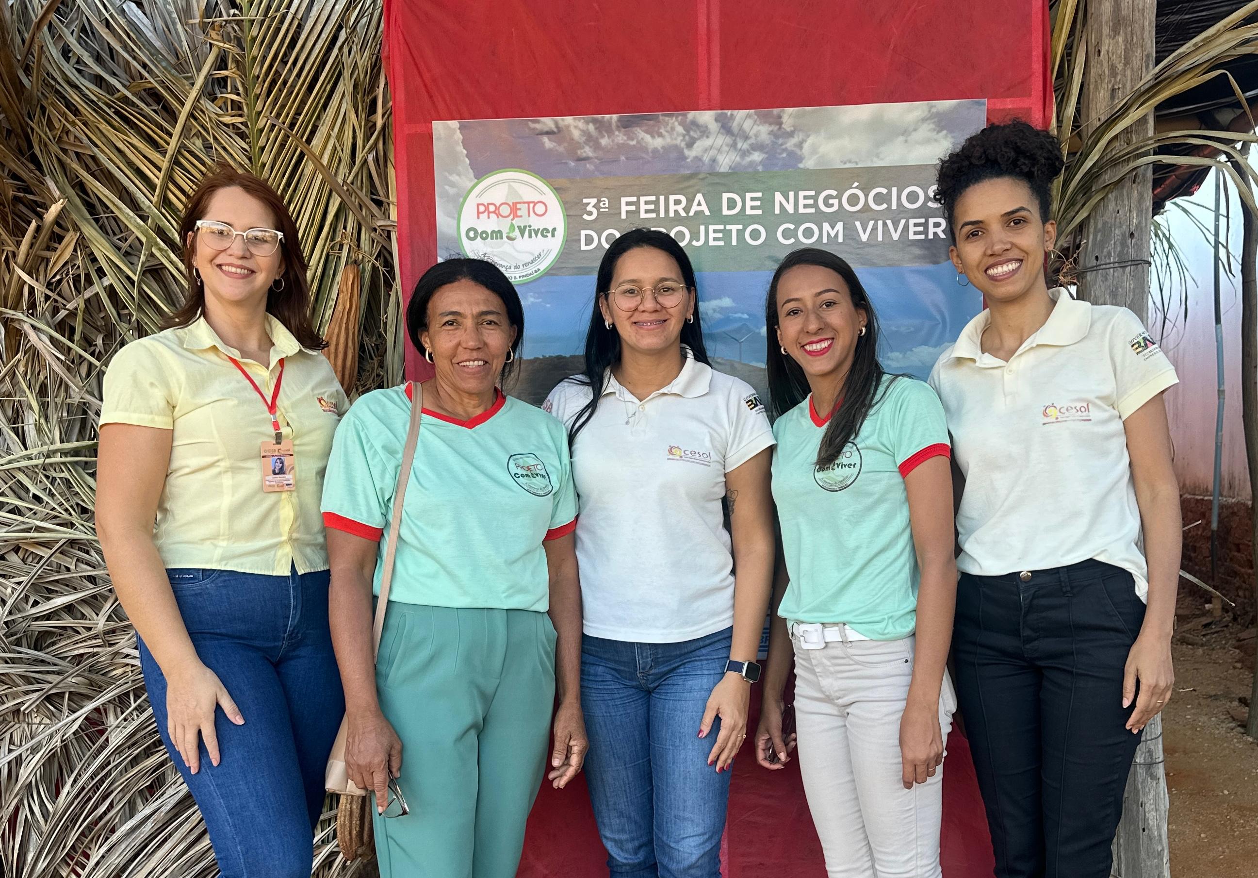 3� Feira de Neg�cios do Projeto Com Viver em Pinda�