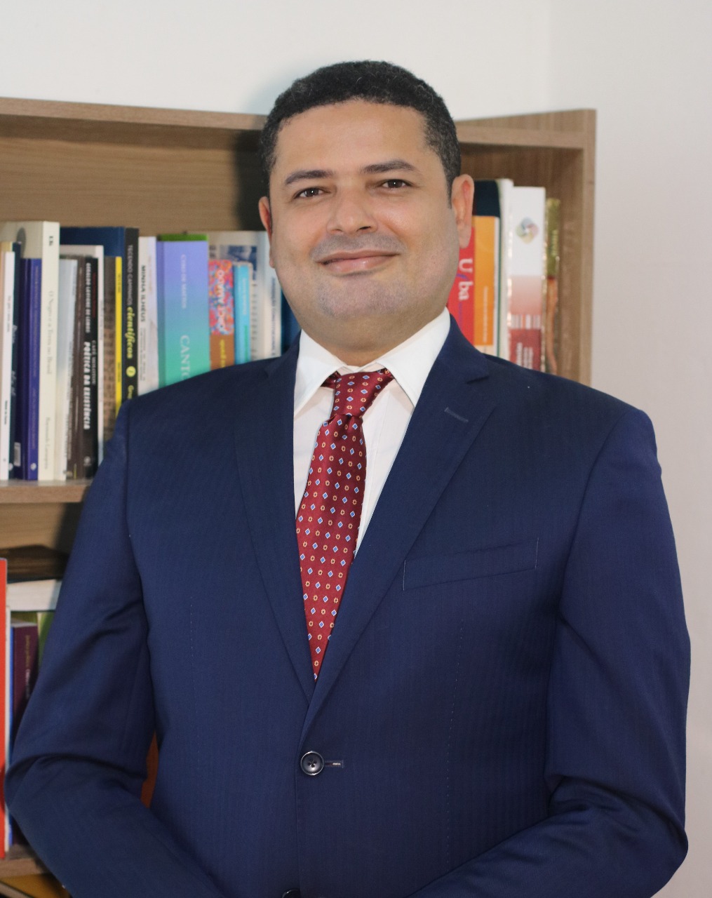 Efson Lima � nomeado membro da Academia de Letras de Ilh�us