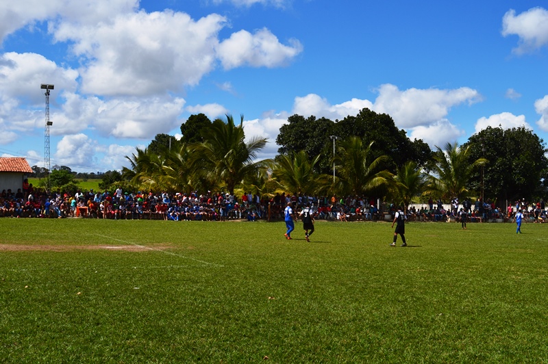 Finais emocionantes em Maca�bas e Tapiramut�